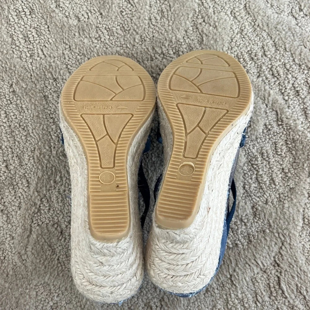 Vidoretta Espadrilles brand new. Steel gray. Size 40